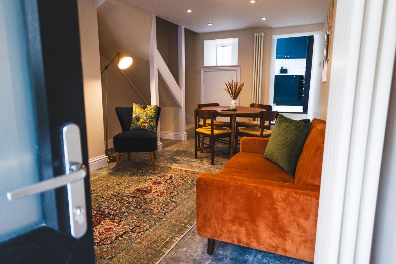 Cathy's Cottage, Modern, Central, Sun Trap Patio, 3 Bed Crewkerne Esterno foto